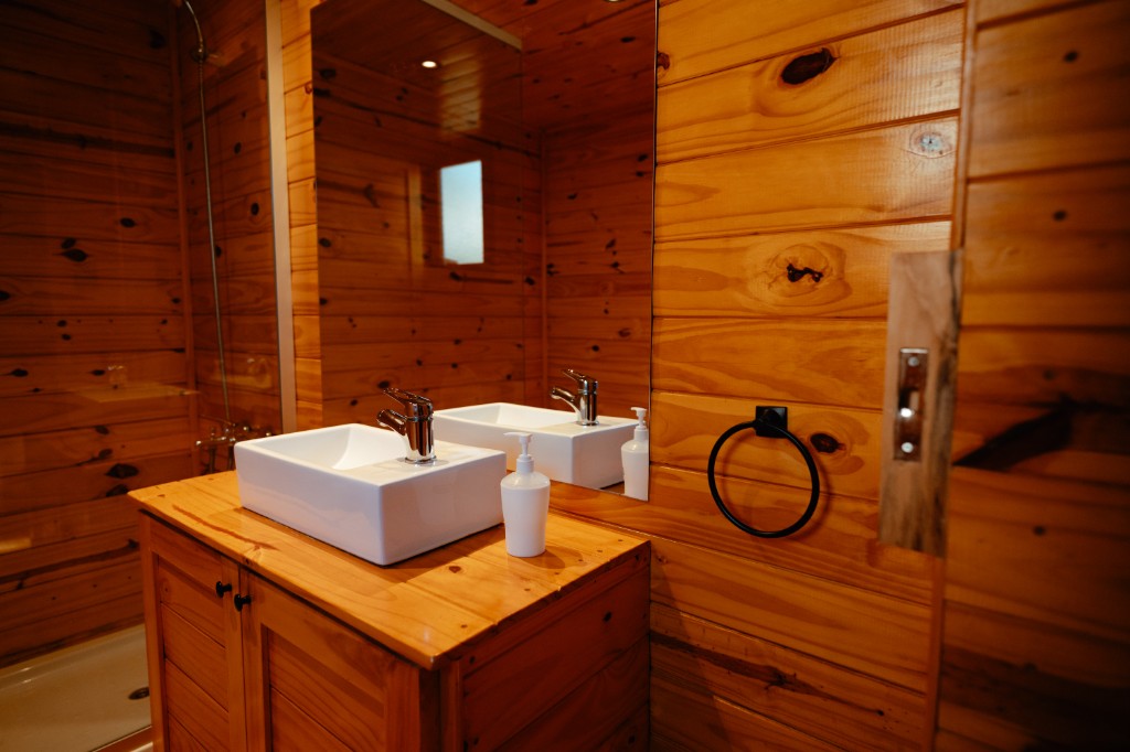 Alpine Suites and accommodation at La Rivera Country Estate (35)