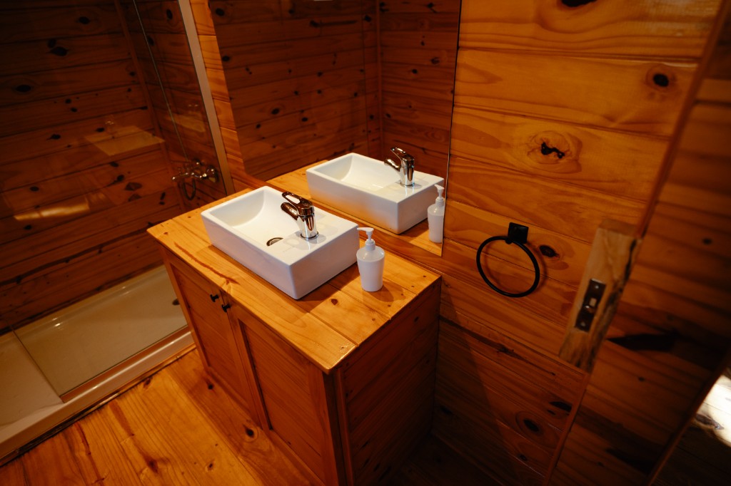 Alpine Suites and accommodation at La Rivera Country Estate (36)