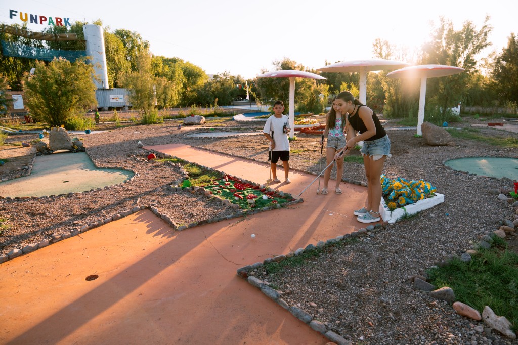 Groups and experiences at La Rivera Camp (62)