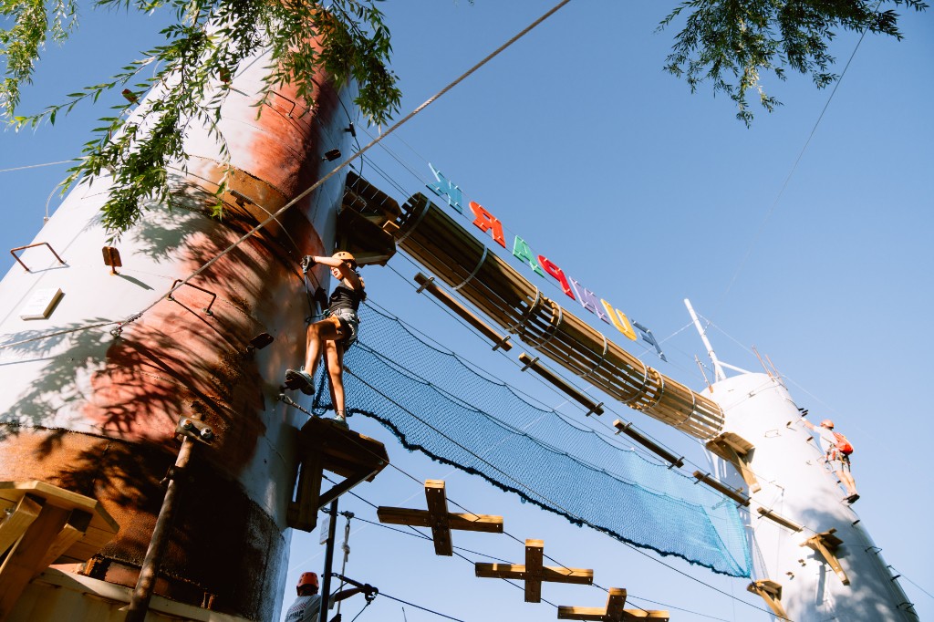 Entrance to the La Rivera Fun Park 5