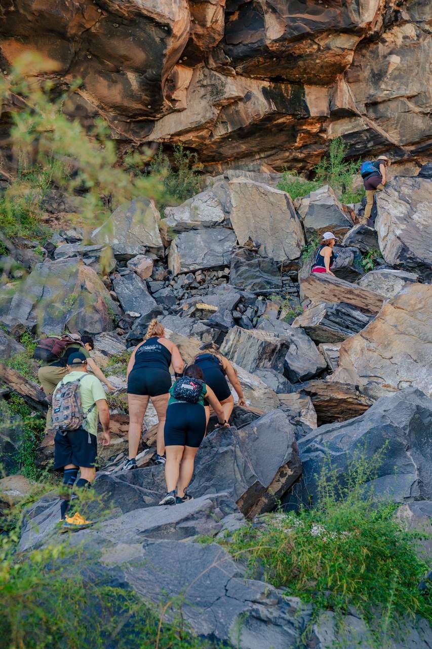 Trekking at La Rivera, between the river and the mountains 9