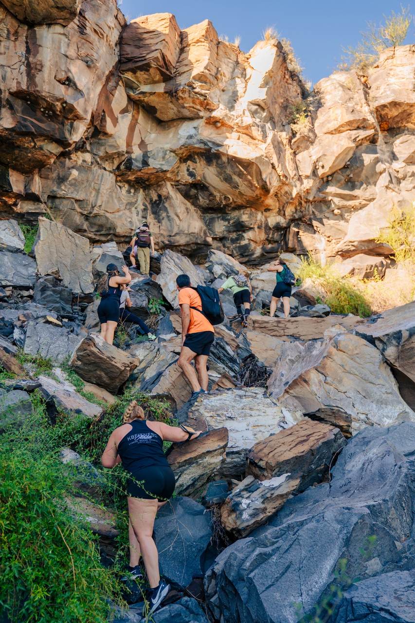 Trekking at La Rivera, between the river and the mountains 12