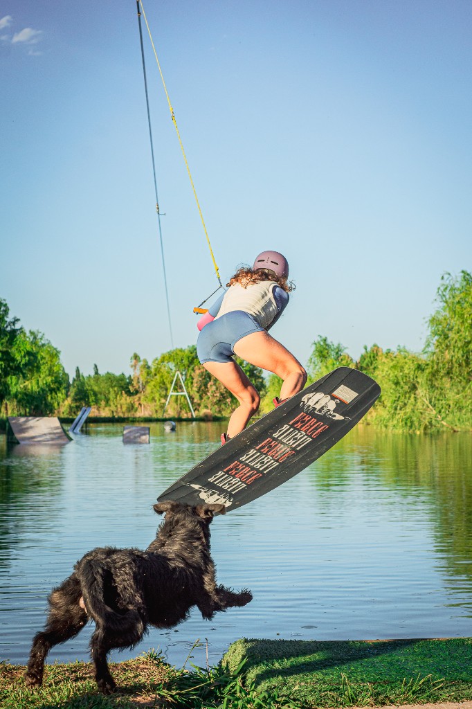 Wakeboarding on the cable at El Cable Wakepark 1