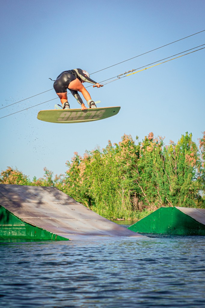 Wakeboarding on the cable at El Cable Wakepark 2